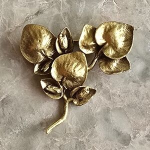 Vintage signed TMC the museum company gold tone  leaves pin brooch
